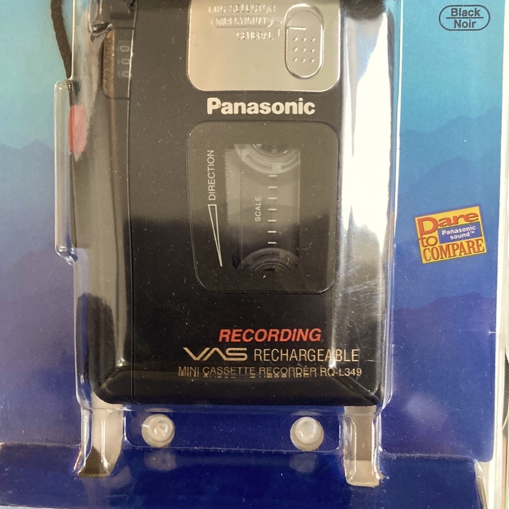 MAKE AN OFFER 

Panasonic Walkman??L349